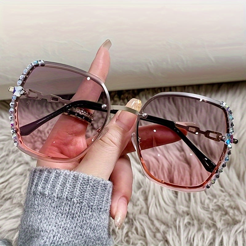 Óculos Femininos Fashion com Lentes Degradê – Armação Metálica com Detalhes em Strass, Estilo Moderno para o Dia a Dia